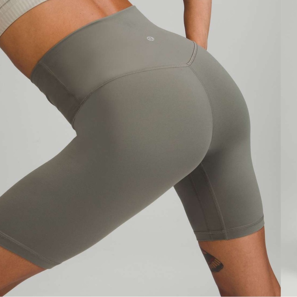 Lululemon • Align High-Rise Short 8”